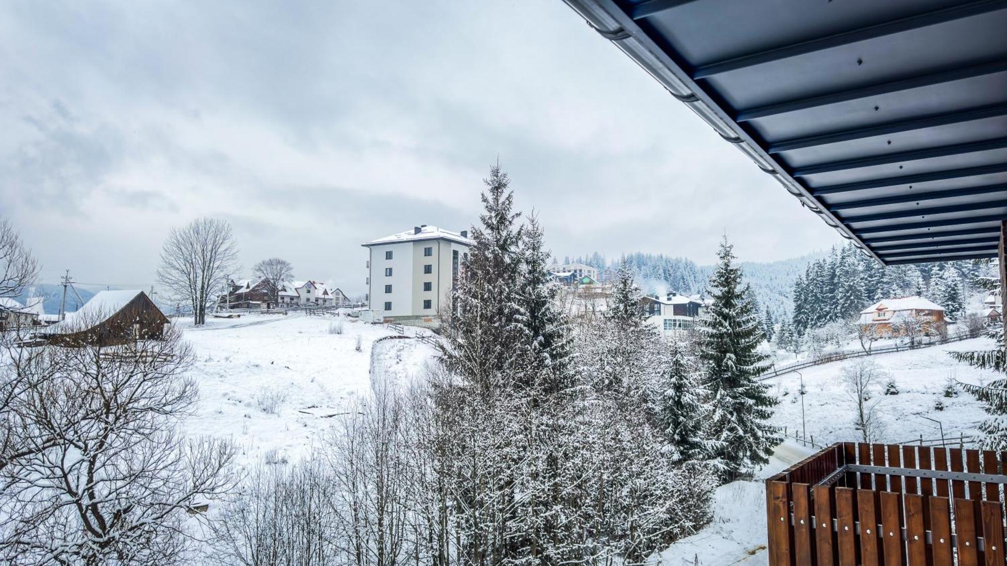 Lion Hotel Bukovel Exterior photo